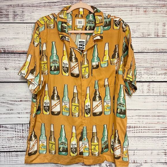 NWT BDG Urban Outfitters Drink Print Beer Bottles Hawaiian Camp Shirt Mens L - Picture 3 of 11